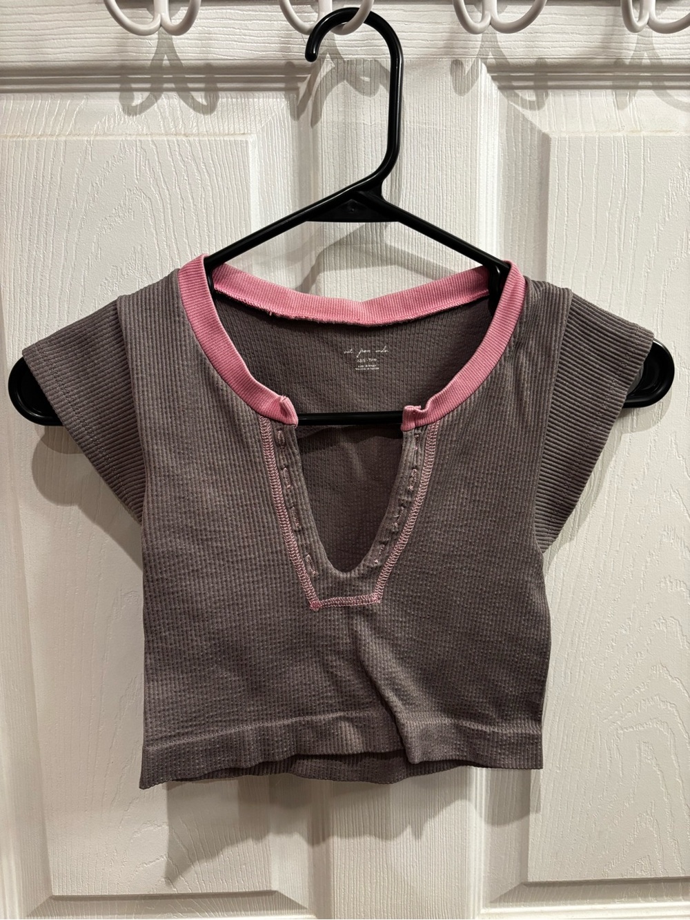 Out From Under (Urban Outfitters) brown crop top with pink trim XS/S